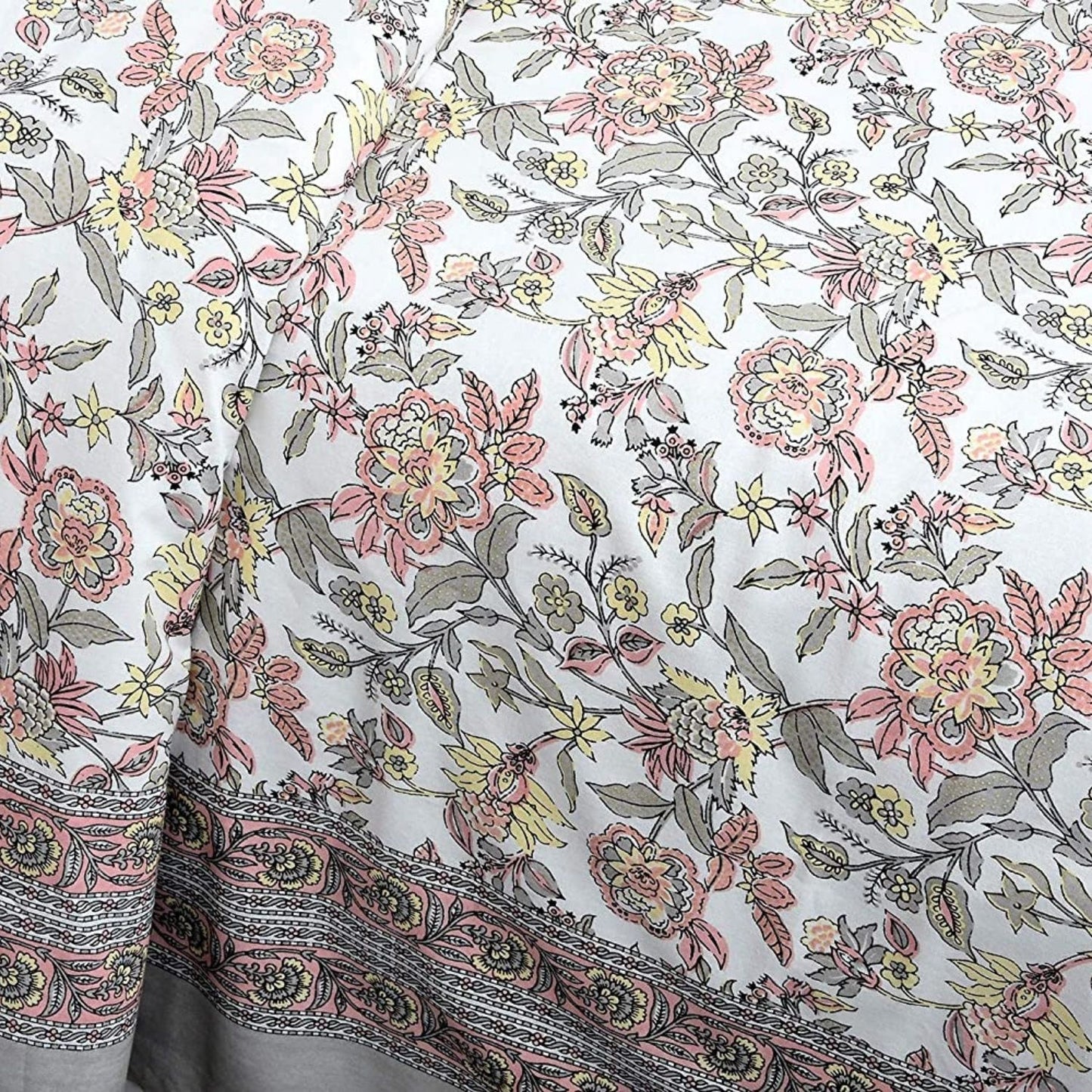 Rangrez Bloom – Ethnic Jaipuri Printed Bedsheet Set with Pillow Covers