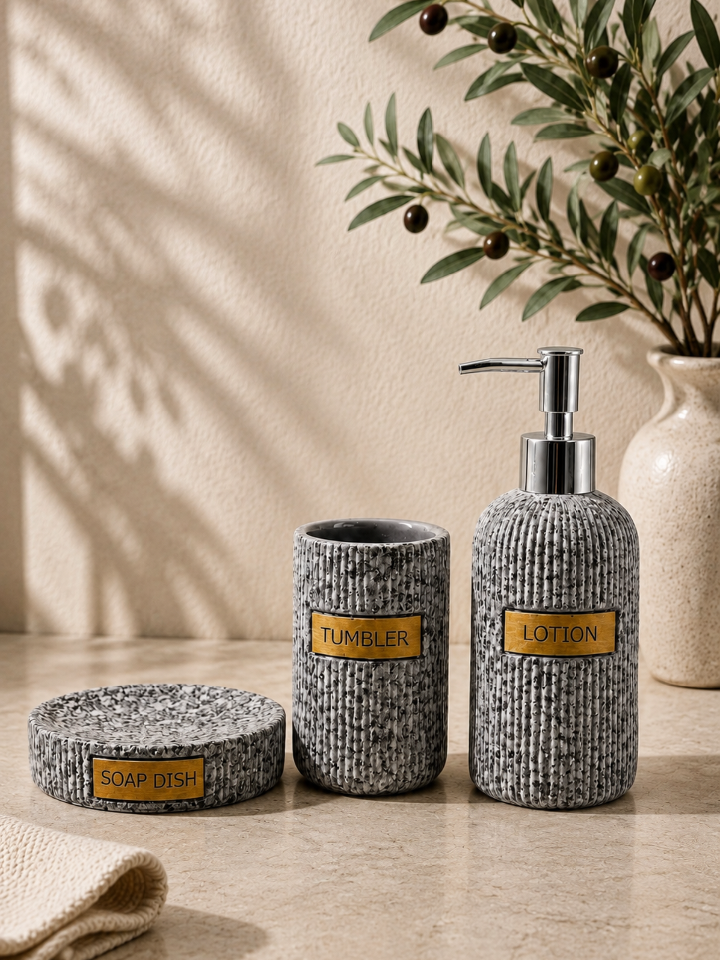 Stone Ridge Bathroom Set