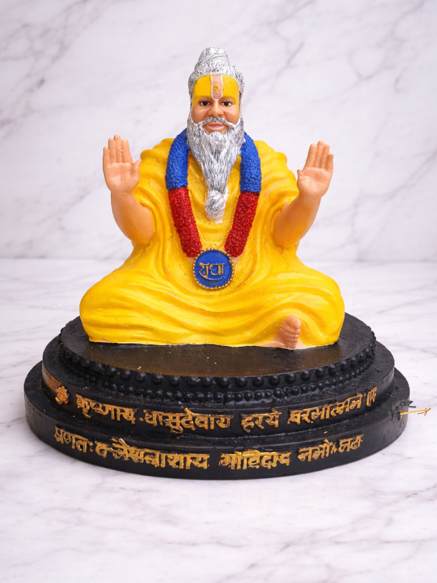 Premanand ji Maharaj Blessing Idol
