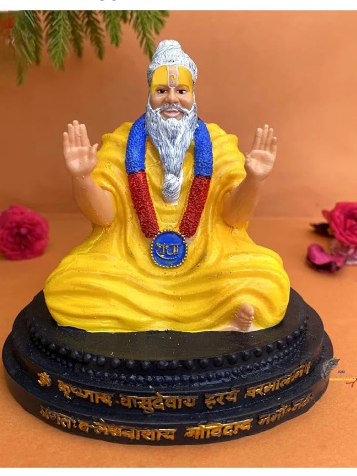 Premanand ji Maharaj Blessing Idol