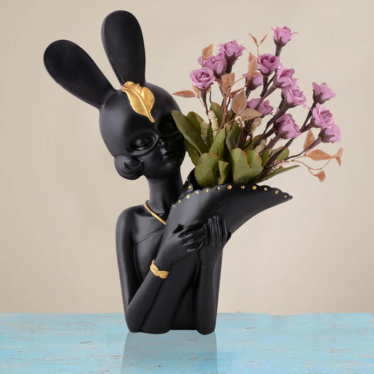 Flora Noir